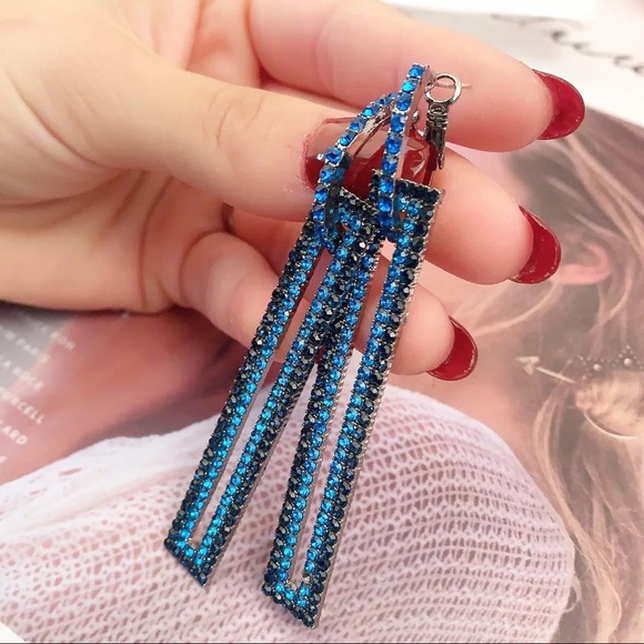 Jewelry - 🌺exaggerated rectangular shape long blue earrings
